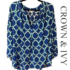 Crown & Ivy Geometric Print Blouse